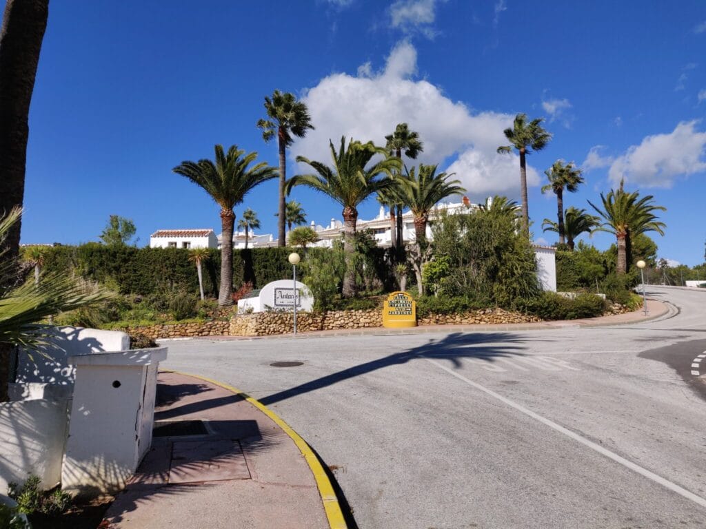 Adres van Antares Uno