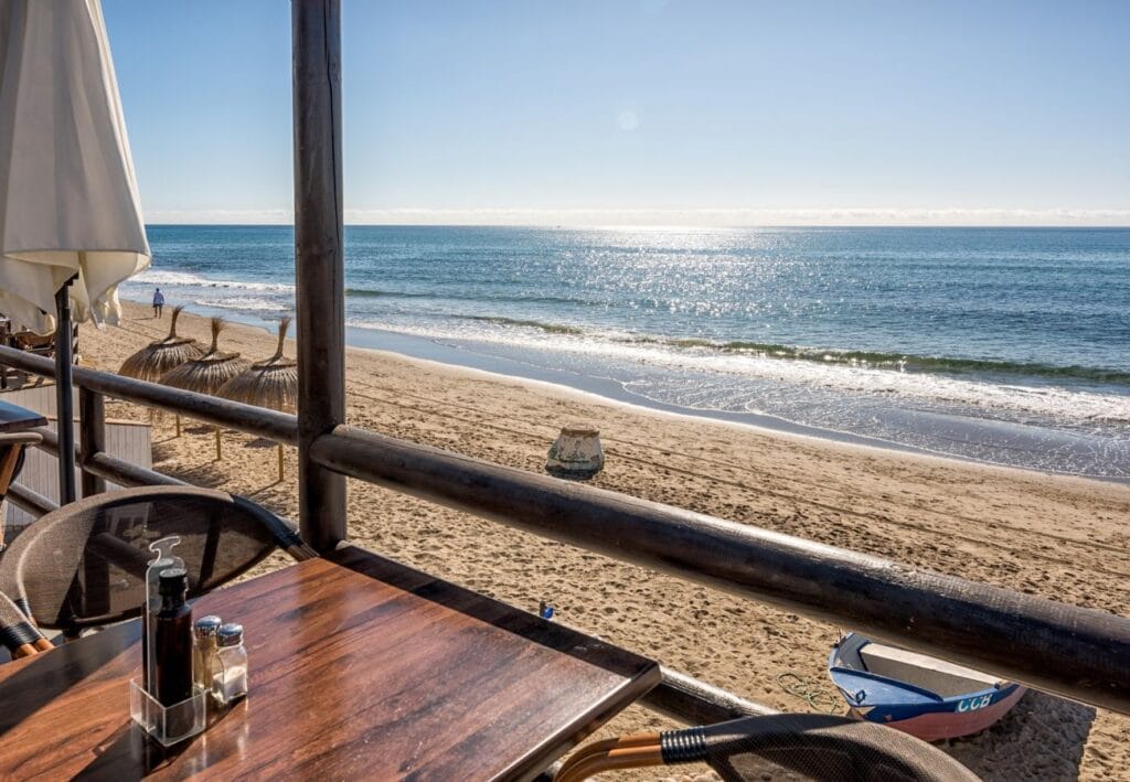 Terras op het strand